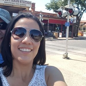 Meet your Posher, Ariadna